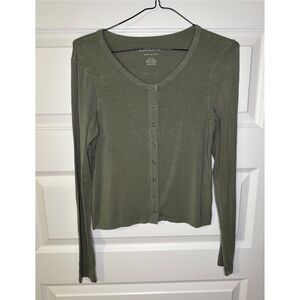 American Eagle Green Long Sleeve Crop Top